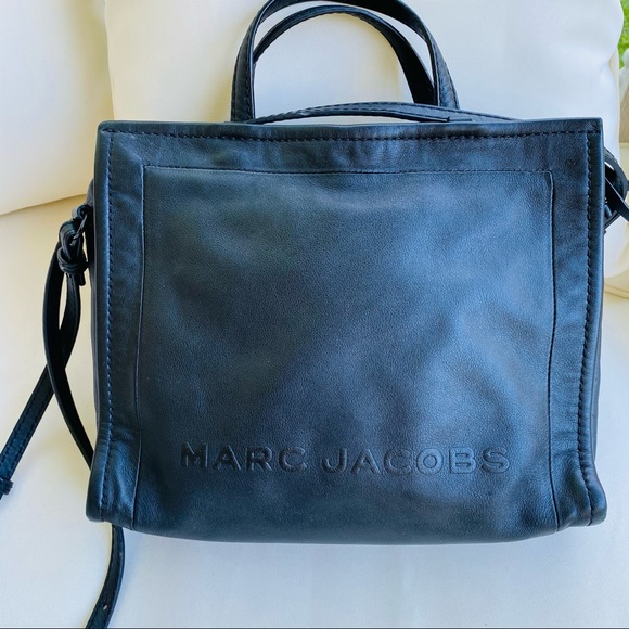 Marc Jacobs The Black Box Shopper EUC - Picture 16 of 16